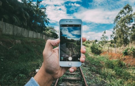  Top  9 aplicatii de editare foto care vor transforma orice poza banala intr-una de pus in rama