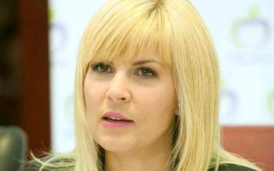 Elena Udrea si Alina Bica au...