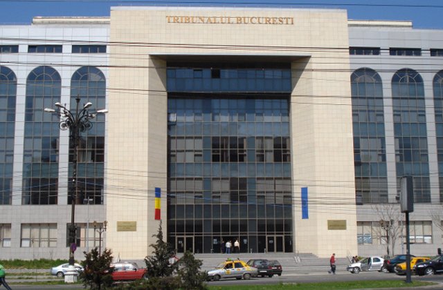 Un barbat a cazut de la etajul 4 in Tribunalul Bucuresti