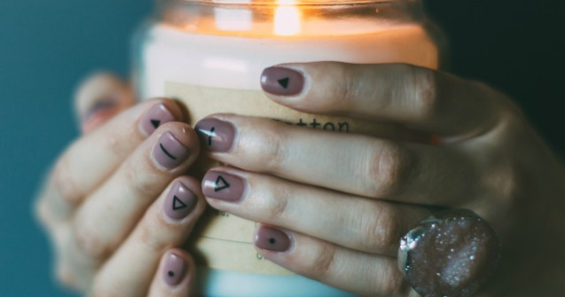  Top  12 modele interesante de manichiura cu semne zodiacale