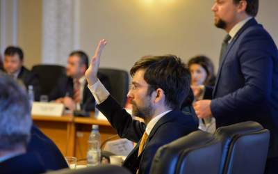 USR regreta plecarea lui...