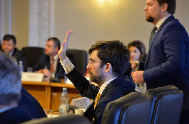 USR regreta plecarea lui Dobrovie din partid: Speram sa ia si decizia morala a demisiei din Parlament