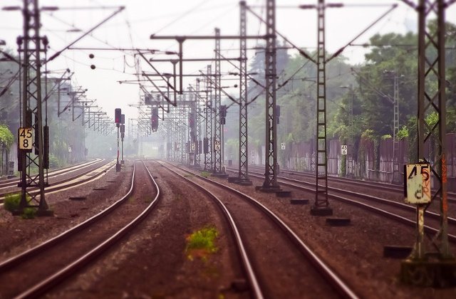 Trenuri si vagoane suplimentare spre si dinspre Iasi, cu ocazia Sarbatorii Sfintei Parascheva