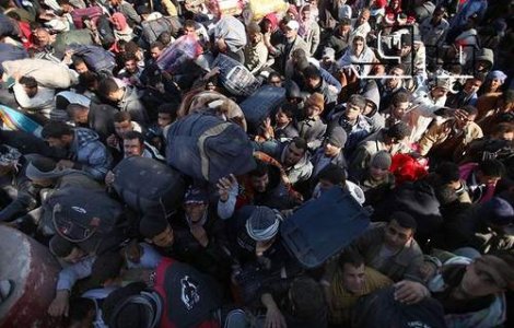 Cairo: Violente soldate cu 13 morti