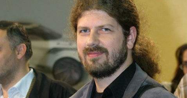  Top   Interviu  Remus Cernea: Politicienii isi cumpara locul in "Rai" pe banii nostri