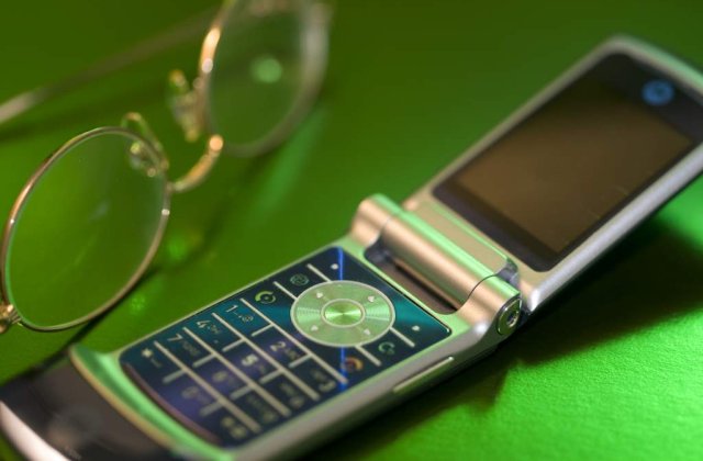 Pakistan: "Iisus Hristos", interzis in sms-uri