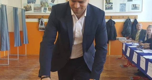 Ministrul Turismului: Cu siguranta romanii nu sunt de acord cu adoptia copiilor de catre persoanele homosexuale si cu casatoria cuplurilor homosexuale