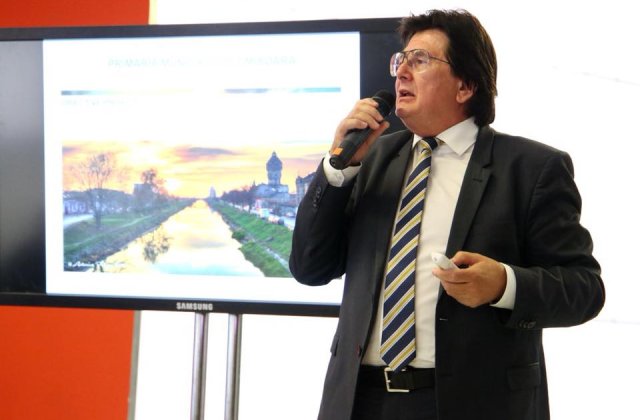 Robu: "Cand e vorba despre familie, sunt traditionalist"