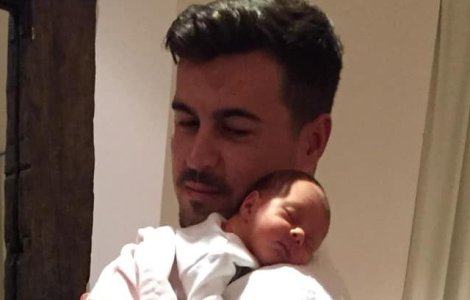 Logodnicul Elenei Udrea, o noua fotografie cu fiica sa: "Dor de mami"