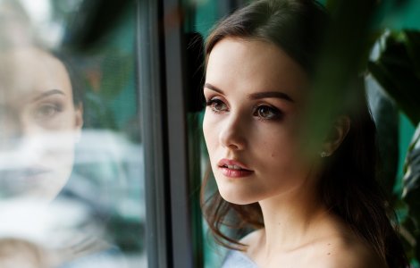  Top  7 masti naturale pentru a scapa de cearcane si de pungile de sub ochi