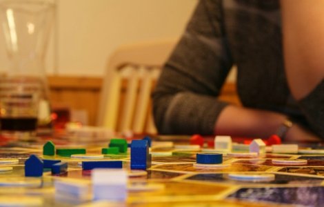 Top  10 cele mai populare jocuri de societate pe care sa le incerci cu familia sau cu prietenii
