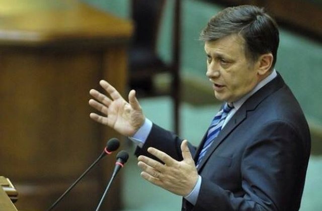 Crin Antonescu: Esecul referendumului nu e motiv de demitere a unui guvern