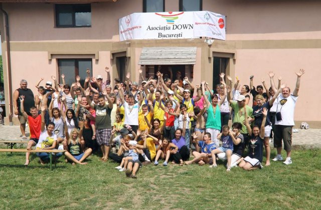 Ajuta-l pe Mos Craciun sa imparta vise copiilor cu sindrom Down