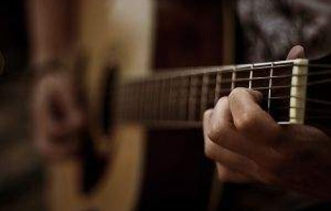  Top  Top 5 cei mai buni chitaristi din istorie