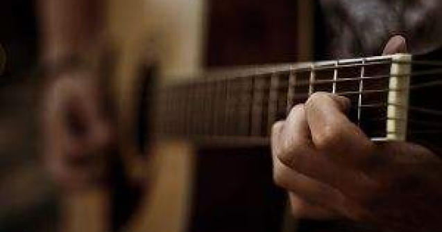  Top  Top 5 cei mai buni chitaristi din istorie