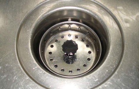 Salarii sub 400 de lei pot scuti bucurestenii de la plata apei si canalizarii