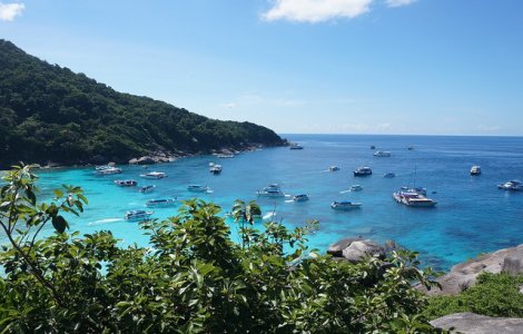Insula celebra in care turistii nu vor mai avea voie sa se cazeze noaptea