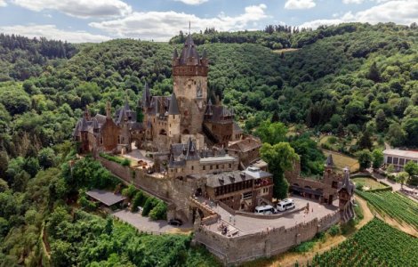  Top  13 castele medievale pe care inca le poti vizita