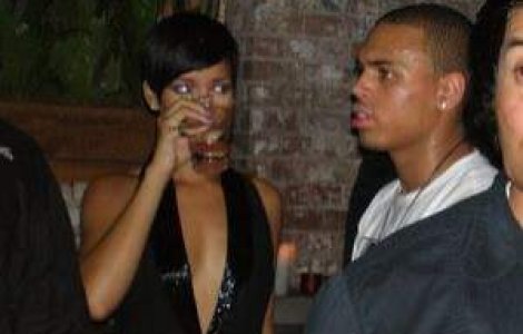 Scandalul dintre Chris Brown si Rihanna a zguduit scena muzicala