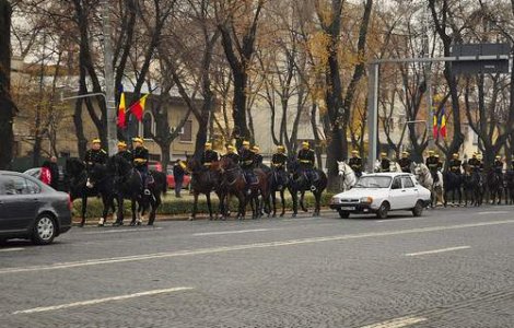 Cati salariati lucreaza de Ziua Nationala a Romaniei?