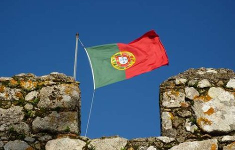 Portugalia, aruncata la "gunoi" de Fitch