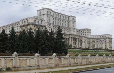  Top  Mutam ministerele in Parlament?