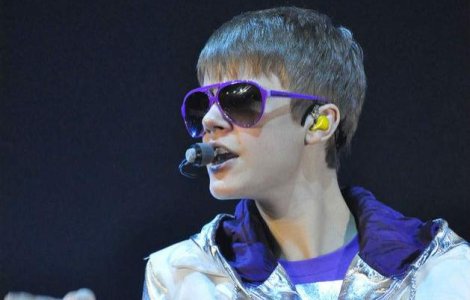 Justin Bieber s-a pus rau cu Mos Craciun