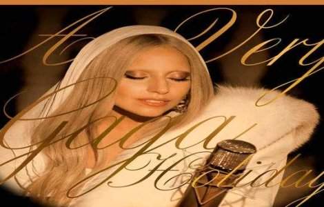  Video  Lady GaGa se da pe colinde