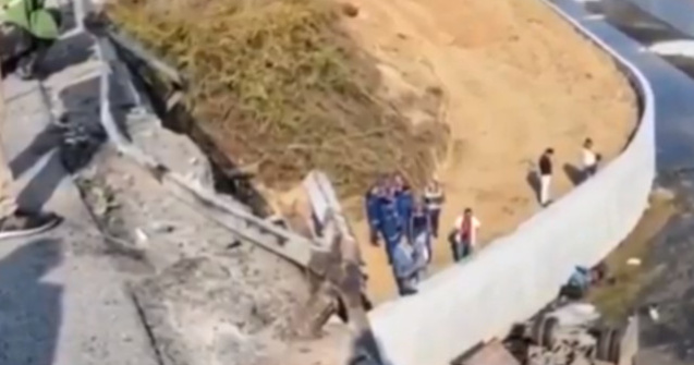 19 persoane au murit intr-un accident care a implicat un camion cu migranti