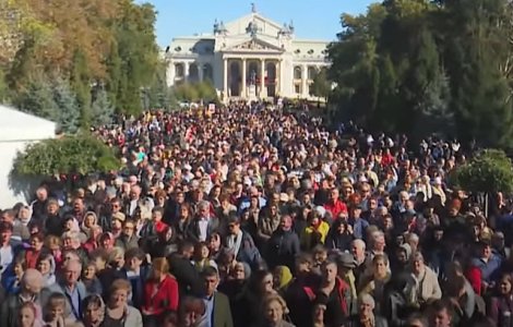 Peste 180 de pelerini aflati la Iasi au avut nevoie de ingrijiri medicale in ultimele 24 de ore