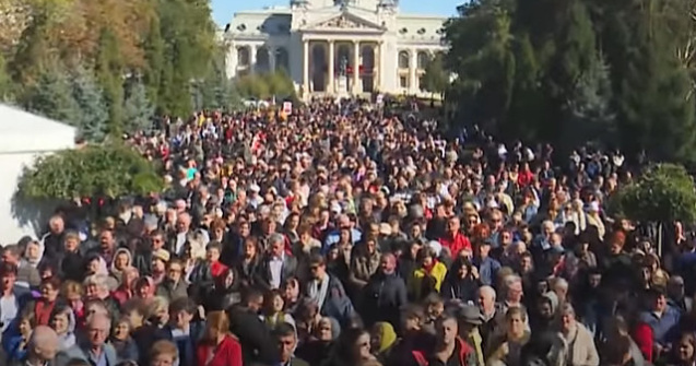 Peste 180 de pelerini aflati la Iasi au avut nevoie de ingrijiri medicale in ultimele 24 de ore