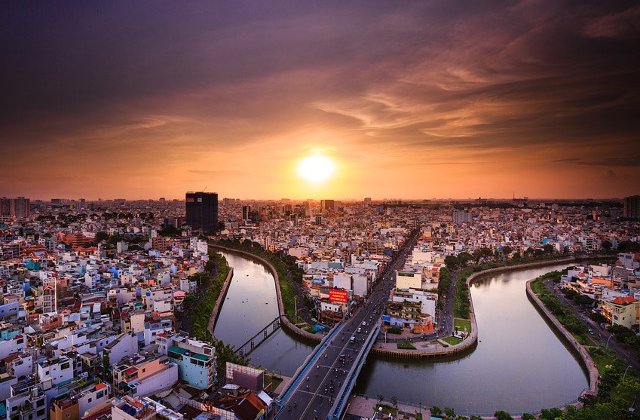 Escapada de iarna: 9 destinatii insorite in care poti calatori cu bani putini