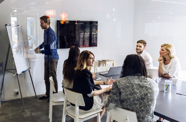 4 strategii eficiente pentru sedinte mai productive la locul de munca