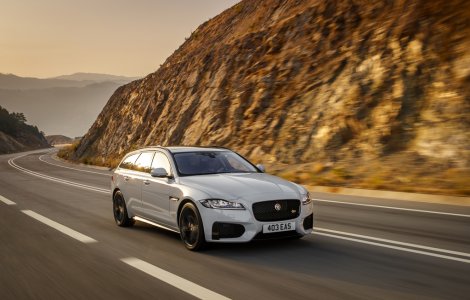 Jaguar XF, lux si performanta cu consum mic