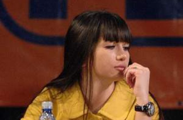 Elena Basescu: 'Hrebenciuc sa ne lase in pace!'