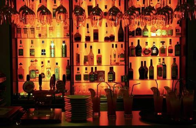 Cola, bere, vin: Spune-mi ce bei ca sa-ti spun cine esti