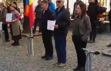 Protest in fata sediului PSD din Sibiu fata de OUG pe Legile Justitiei