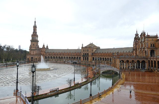 Cod ROSU de ploi in Spania. Peninsula Iberica si Insulele Baleare, vizate de furtuni