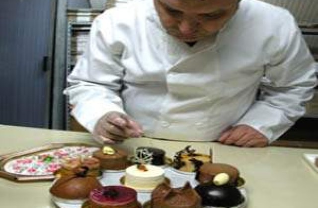 Diamante false de Valentine's Day la doar 20 ron