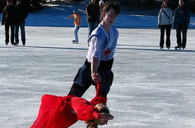 Se deschid patinoarele din Bucuresti