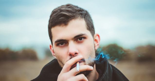 Studiu: Copiii conceputi de barbati fumatori au un risc mai mare de a dezvolta tulburari cognitive