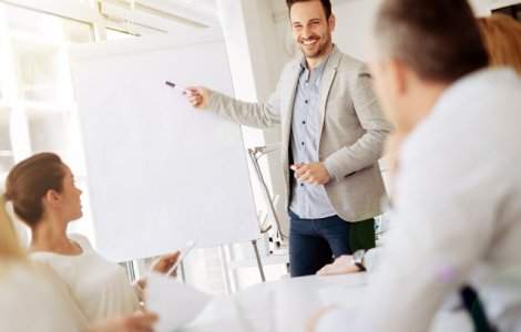 Cum sa tii prezentari mai bune la locul de munca: 5 sfaturi simple