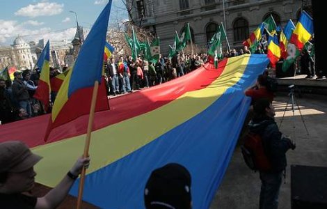 Zeflemeaua Saptamanii: Interviu cu Patriotul Roman