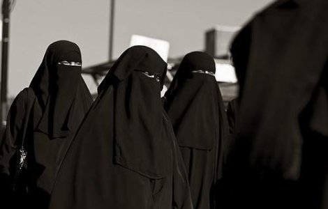 Carnetul de sofer duce la pierderea virginitatii?