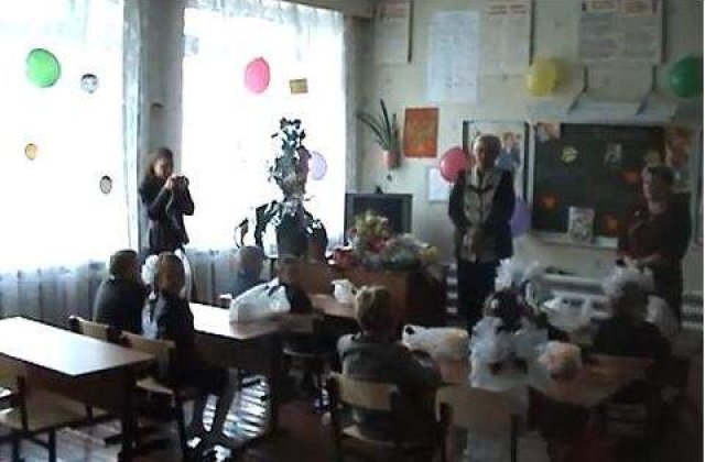 Cum ii indoctrineaza rusii pe copii inca din scoala?