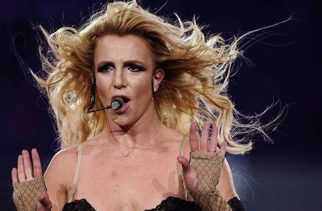 Britney Spears implineste 30 de ani