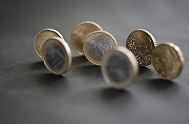 Delors: Euro a fost sortit esecului inca de la inceput