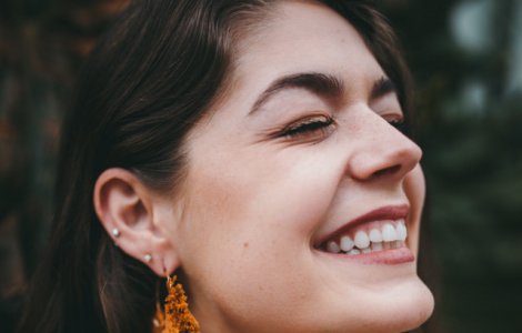 Studiu: O buna sanatate orala aduce beneficii persoanelor care incearca sa isi tina sub control hipertensiunea