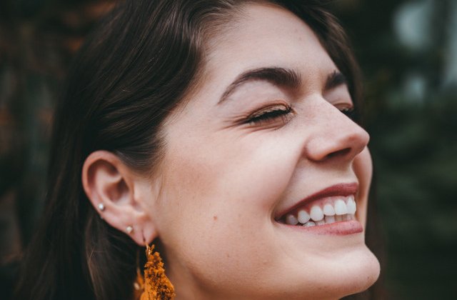 Studiu: O buna sanatate orala aduce beneficii persoanelor care incearca sa isi tina sub control hipertensiunea