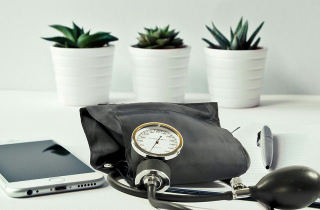 Spitalul Sanador: Au fost respectate intocmai toate procedurile si protocoalele in cazul copilului mort